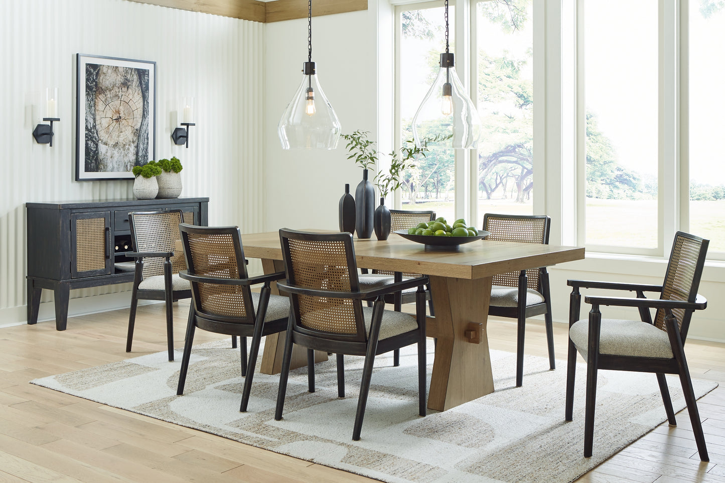 Galliden Dining UPH Arm Chair (2/CN)